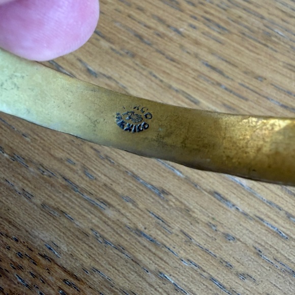 Vintage Taxco Etched Bangle Bracelet - Picture 3 of 3